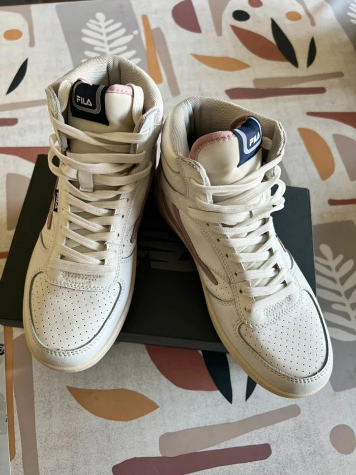 Superbes Fila modèle haut 38 - photo numéro 3