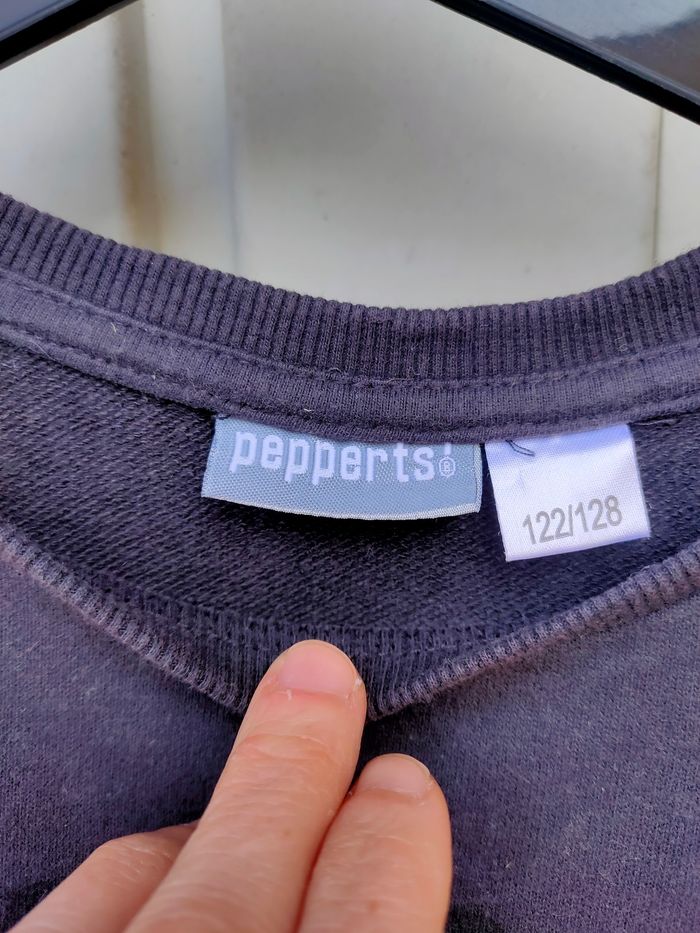 Sweat gris taille 122/128 - photo numéro 3