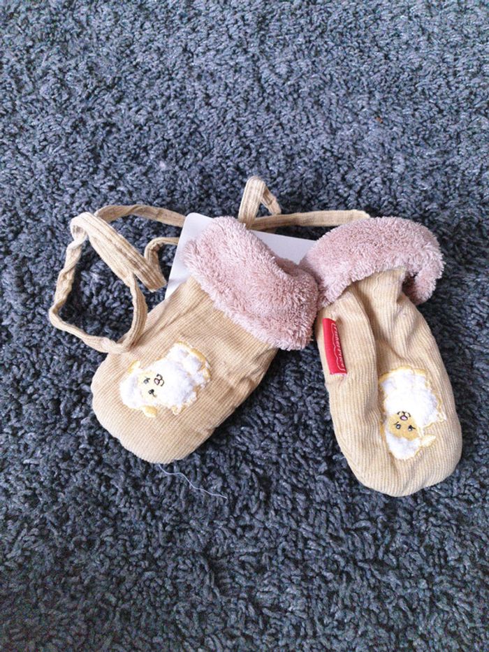 Lot neuf chapka écharpe et moufles Fisher Price - photo numéro 5