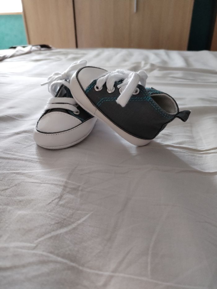 Chaussures bébé - photo numéro 3