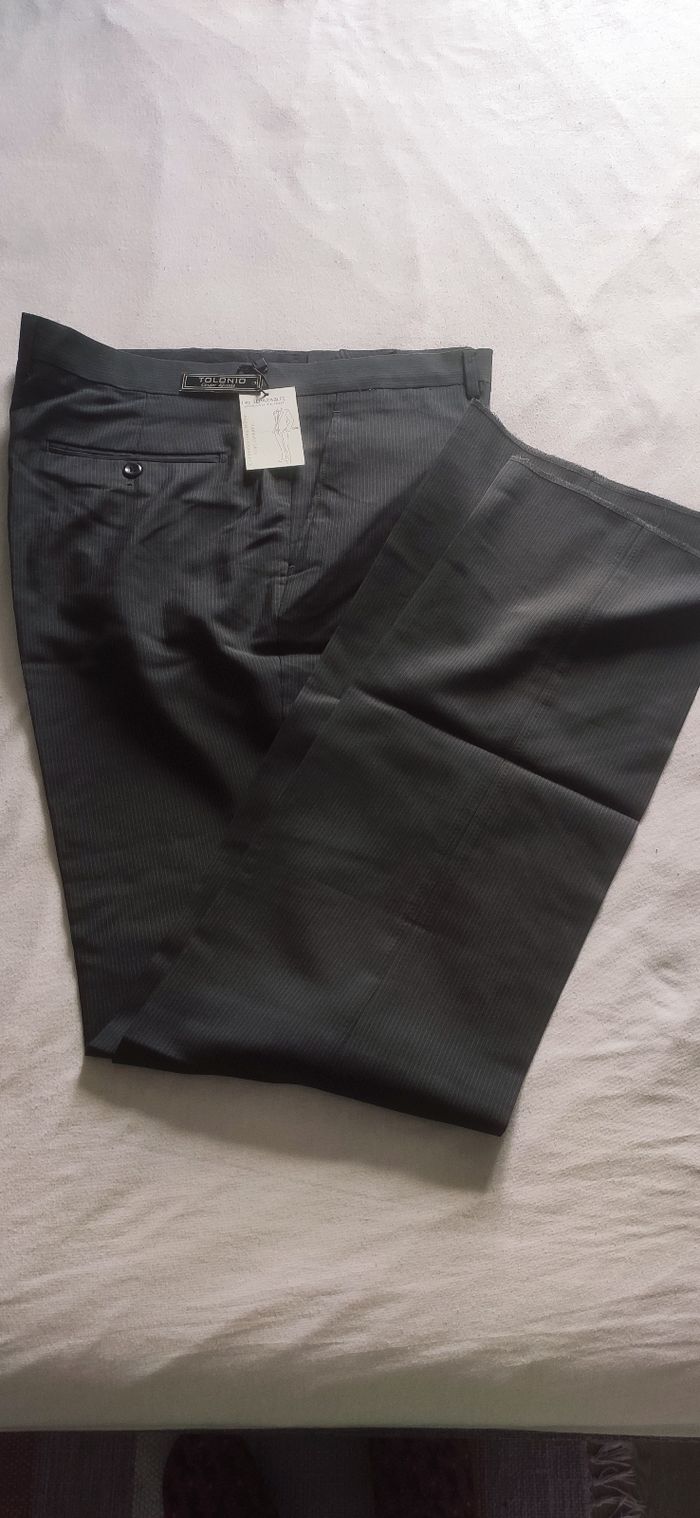 Pantalon homme coupe ajustée taille 52