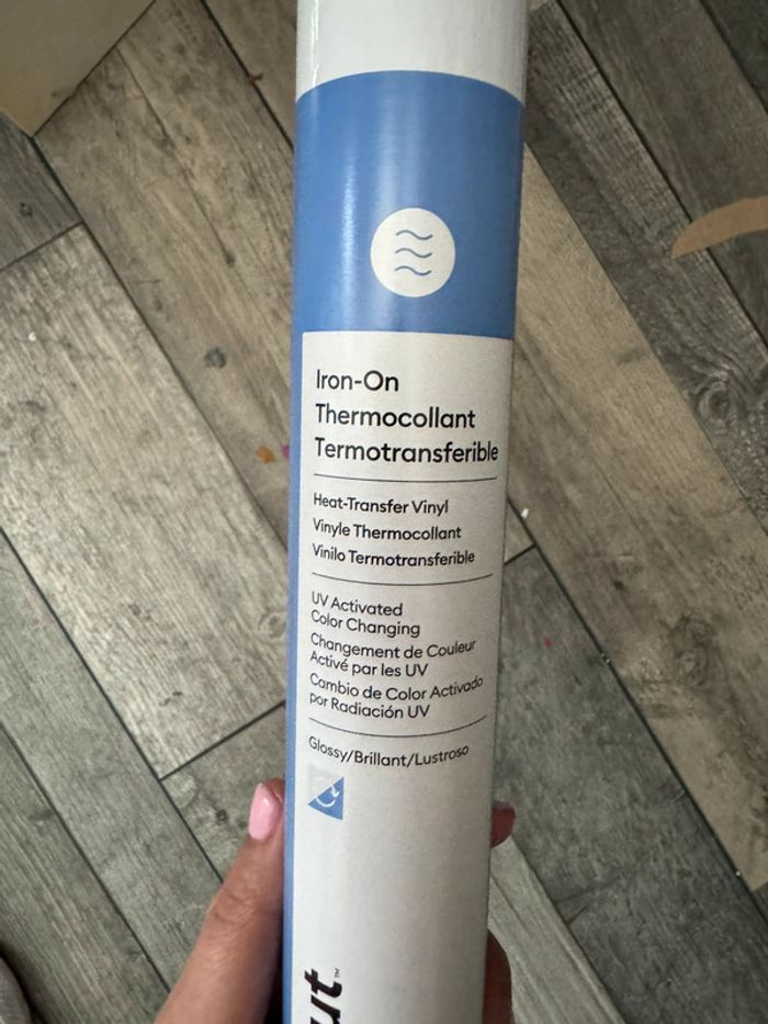 Thermocollant cricut couleur changeante au soleil - photo numéro 2
