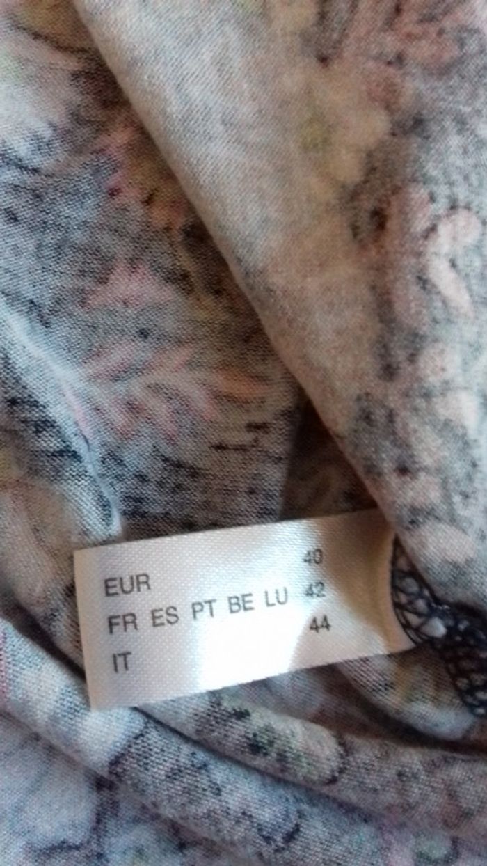 Top fleurie à brillants - photo numéro 8