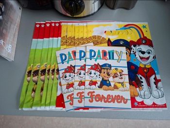 Lot sacs et cartes anniversaire pat patrouille