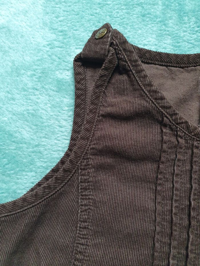 Tres jolie robe marron foncé - photo numéro 3