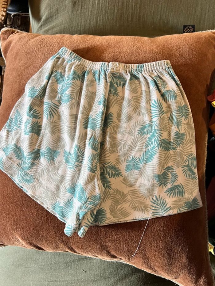 Lot de 3 jolis shorts - photo numéro 3