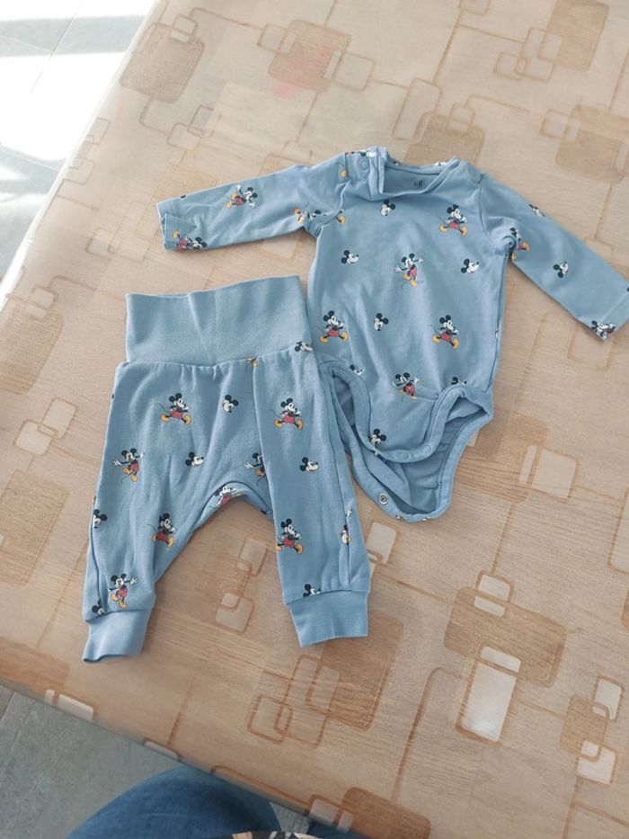 Ensemble Mickey H&M