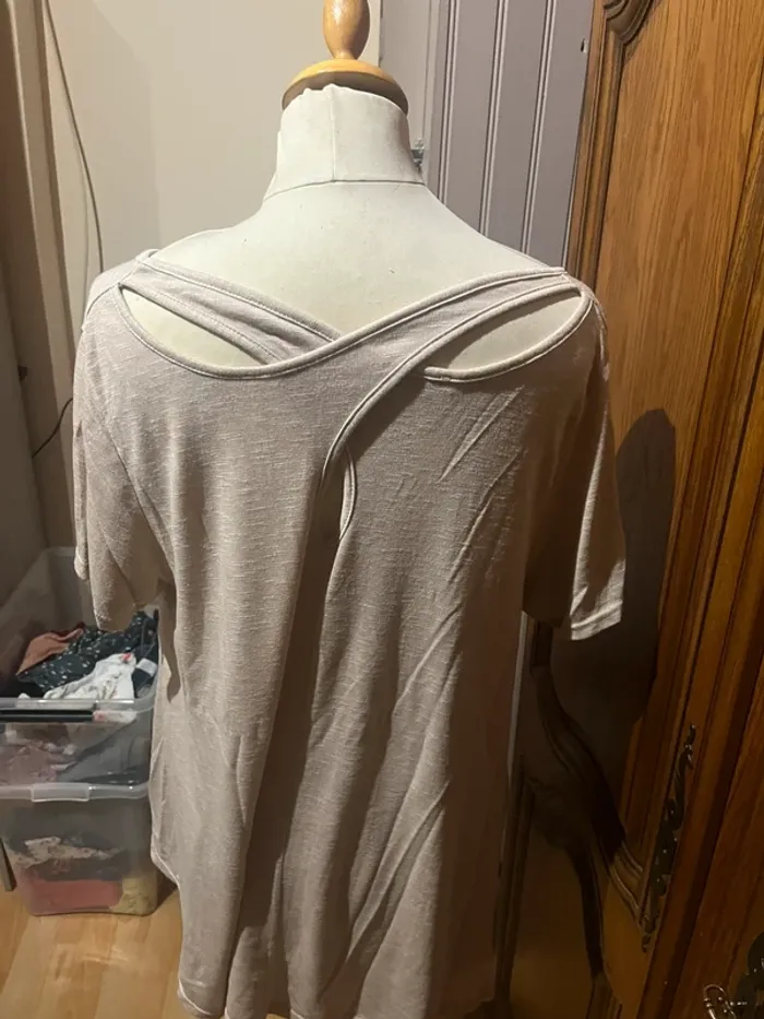 TEE shirt inscription la vie est belle - photo numéro 3