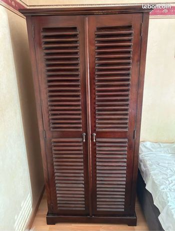 Armoire