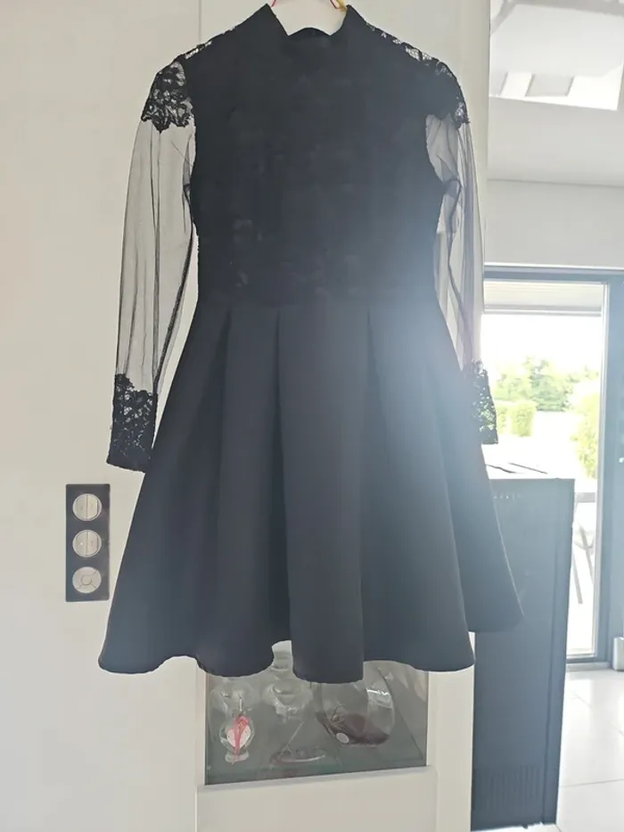 Robe noir