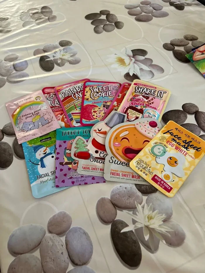 Lot de 11 masques pour le visage