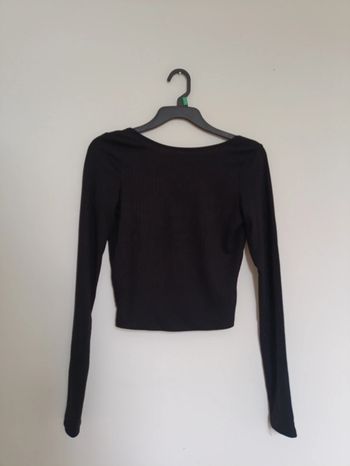 Top noir manches longues décolleté dos NA-KD S