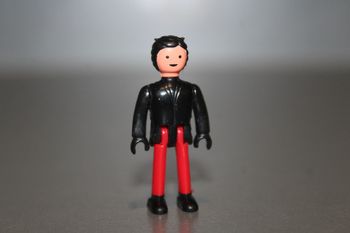Figurine noir et rouge - Majorette