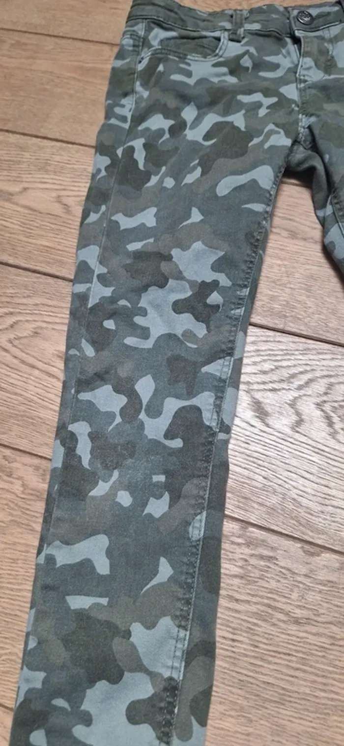 Jeans imprimé militaire - photo numéro 3