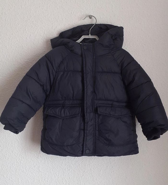Superbe doudoune noire. 12/18 Mois. Zara. - photo numéro 2