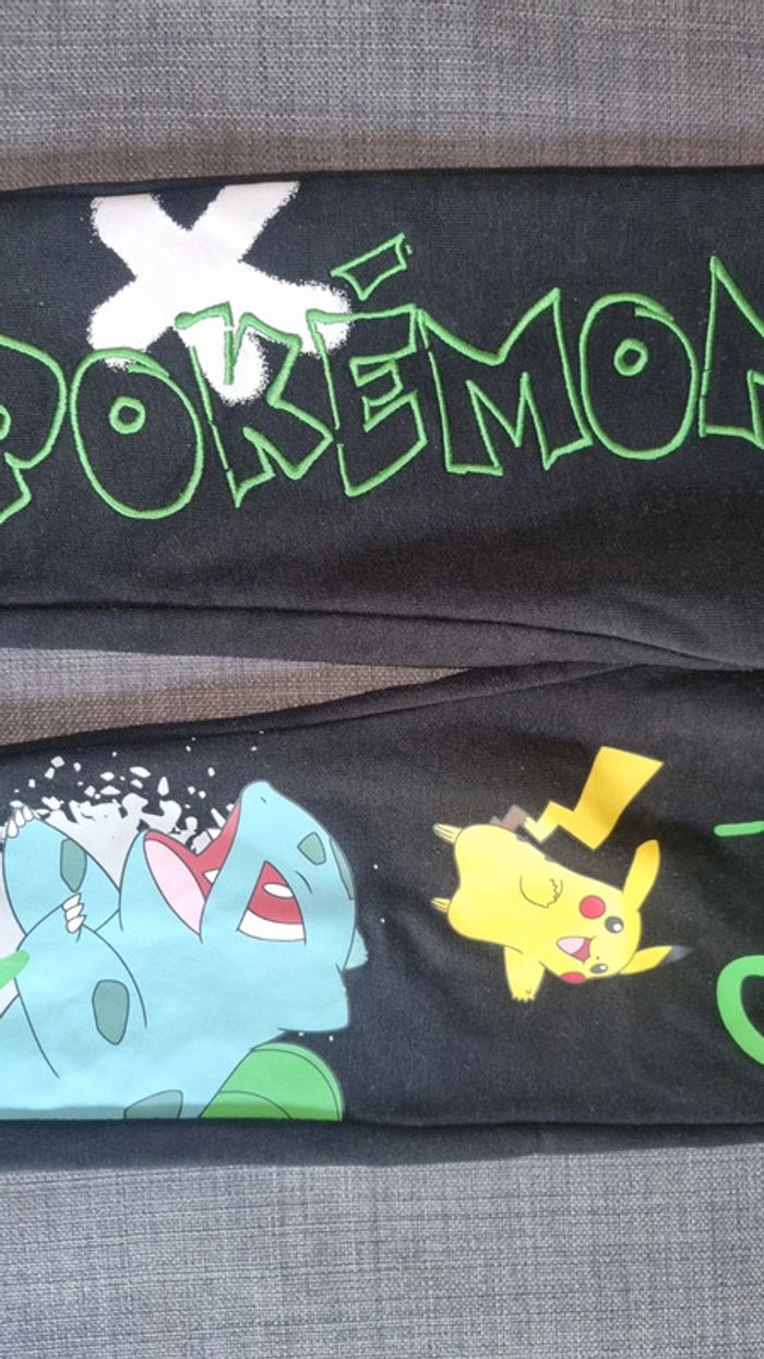 Ensemble jogging molletonné pokemon 5/6 ans en très bon état - photo numéro 15