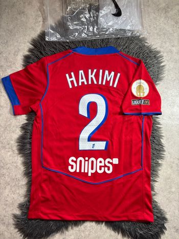 Hakimi maillot PSG rouge 