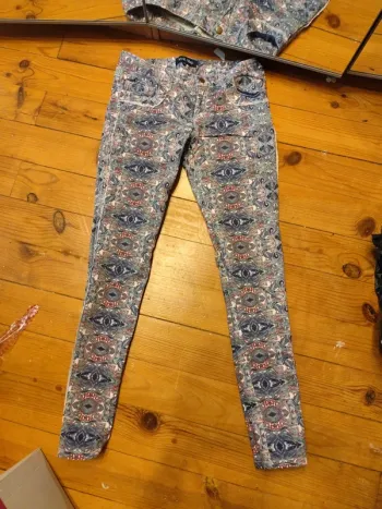 Jean skinny April May 27 US bleu et motif 5 poches neuf