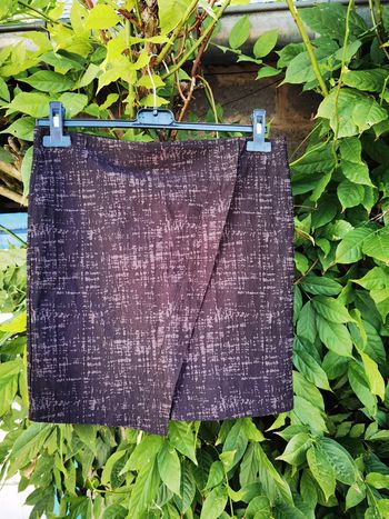 A997 - jupe noire et grise taille 40