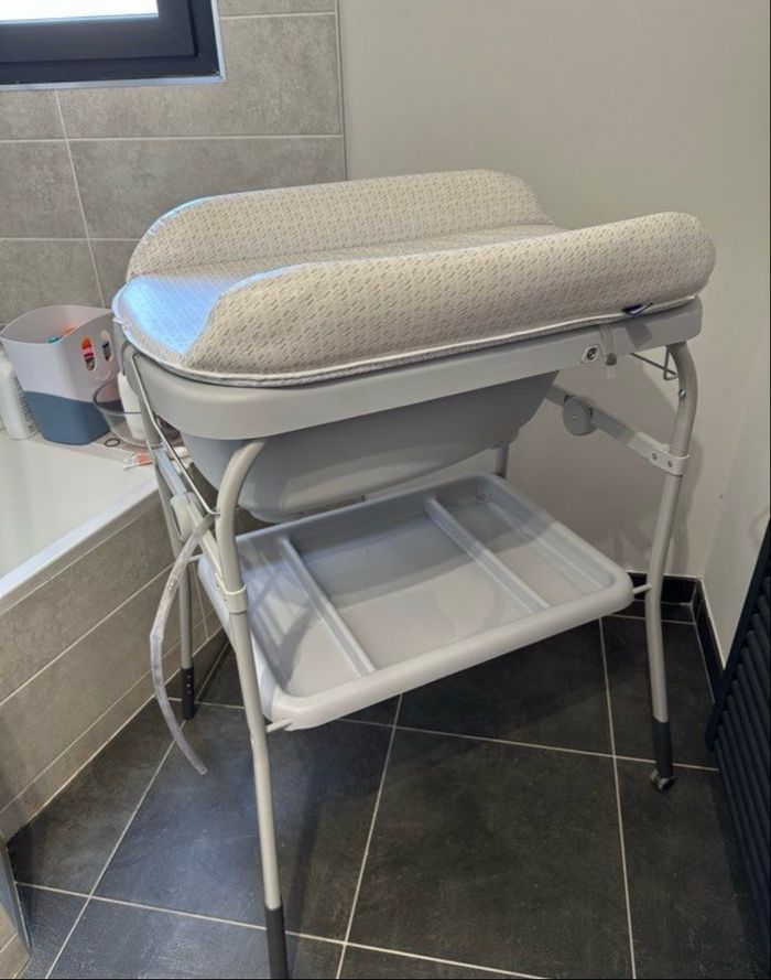 Baignoire table à langer - photo numéro 2
