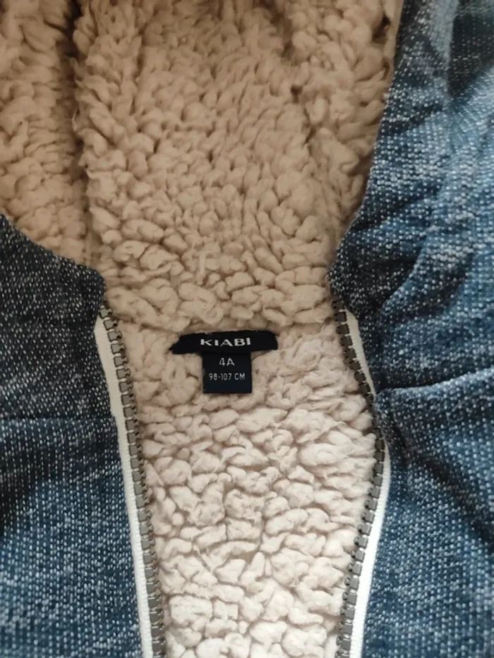 Veste 4 ans - photo numéro 2