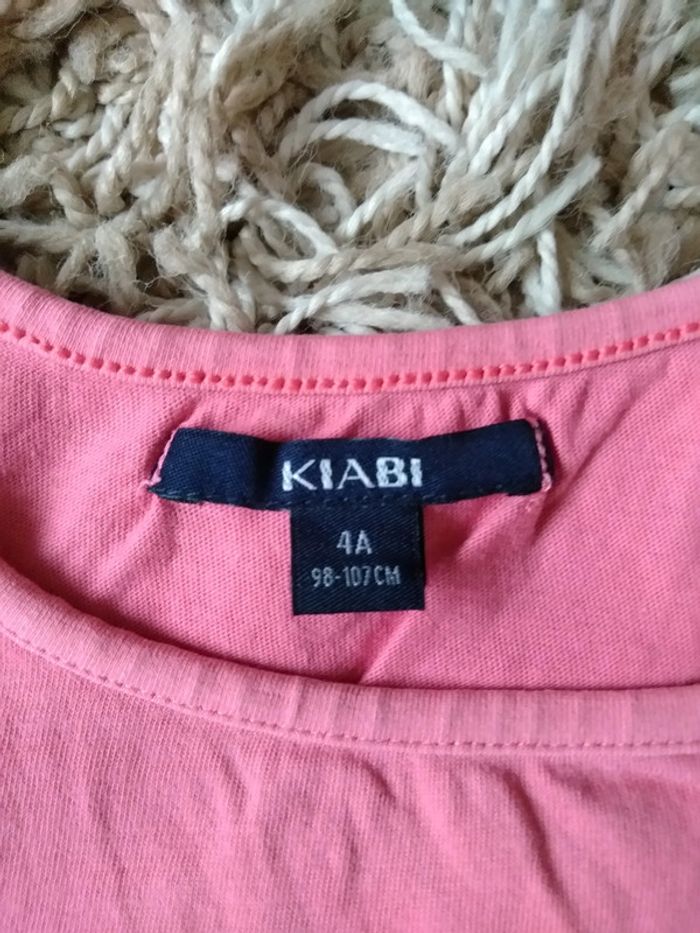 Lot de 2 tshirts (rose de la marque kiabi et le jaune de la marque in extenso) taille 4 ans - photo numéro 3