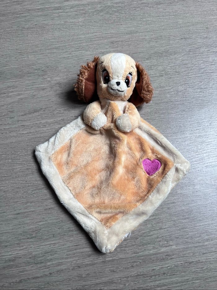 Doudou disney chien Belle neuf sans étiquette