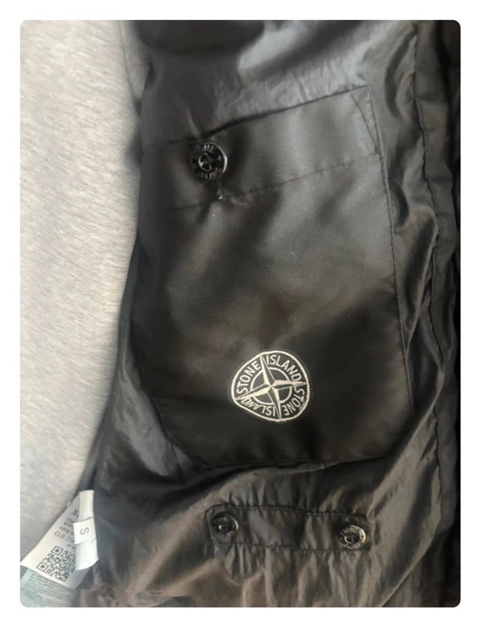 Doudoune Stone Island sans manche taille S - photo numéro 3