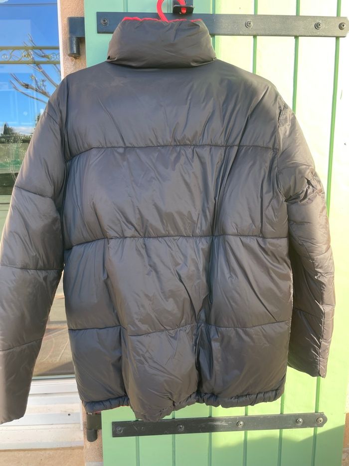 Doudoune noire et rouge - photo numéro 4