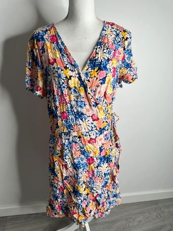 Robe portefeuille à fleurs multicolore T46 3XL
