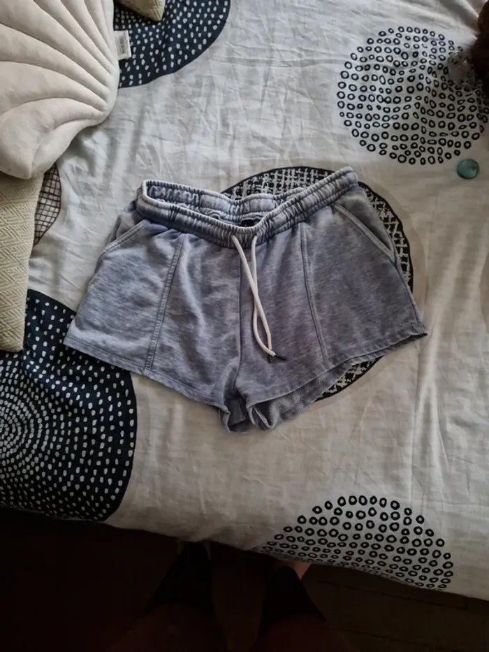 Short undiz taille M