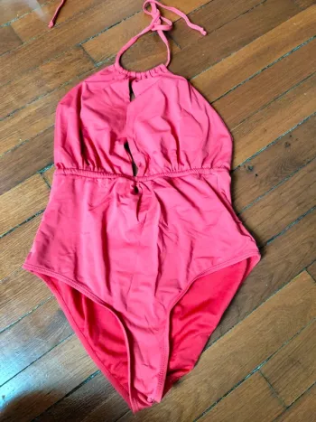 Maillot de bain rouge