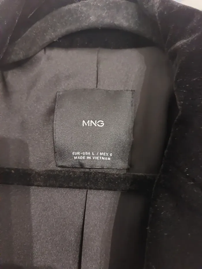 Blazer MNG – L – Noir – État : Excellent - photo numéro 2