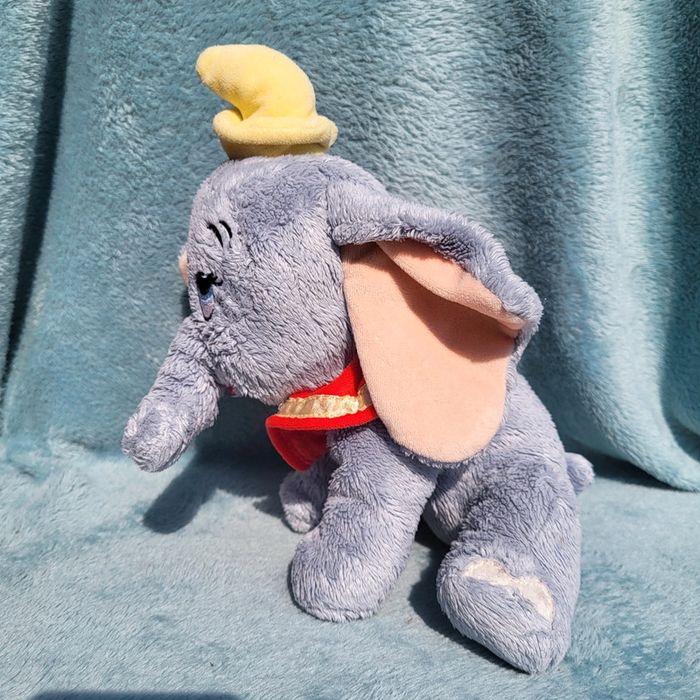 Peluche Disney 🐘 Dumbo - photo numéro 2