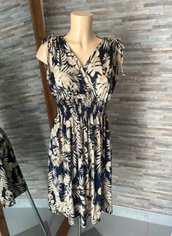 Robe courte taille magique