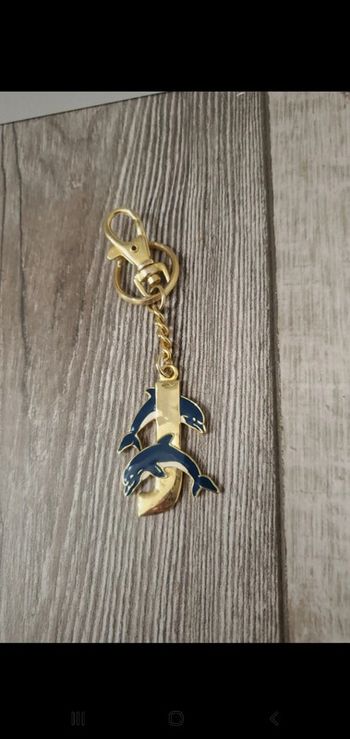 Porte-clefs dauphins - lettre J