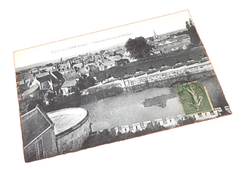 Carte postale ancienne Sully-sur-Loire (Loiret) Vue générale prise du Château