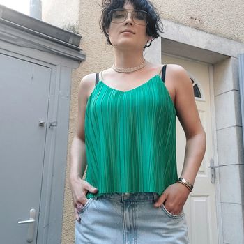 Joli haut plissé