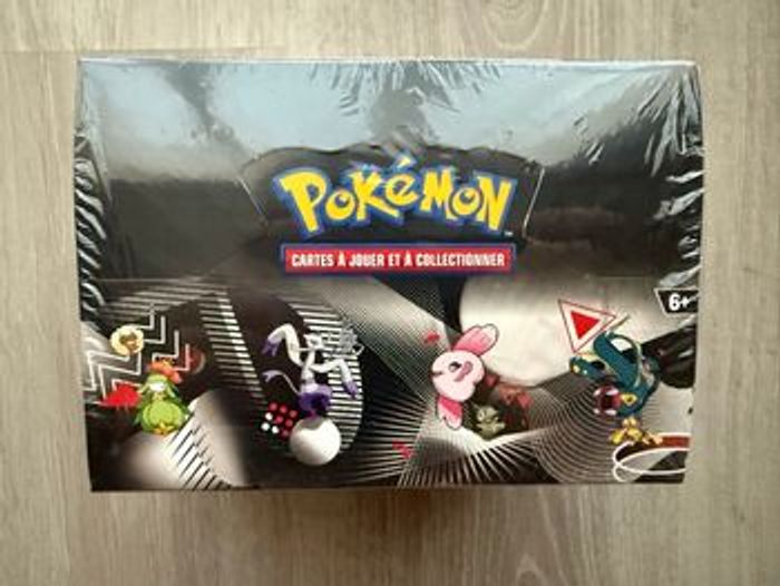 Display Pokémon Mini tins Ev10.5 Flamme blanche et foudre noire - photo numéro 2