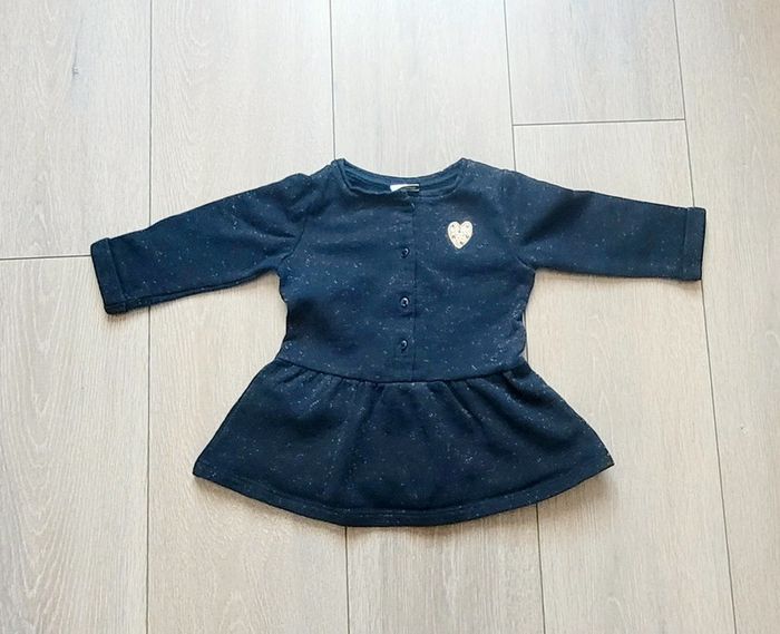 Yres belle robe bleu marine à paillette . Fille 12 mois. Marque Tape à l'oeil