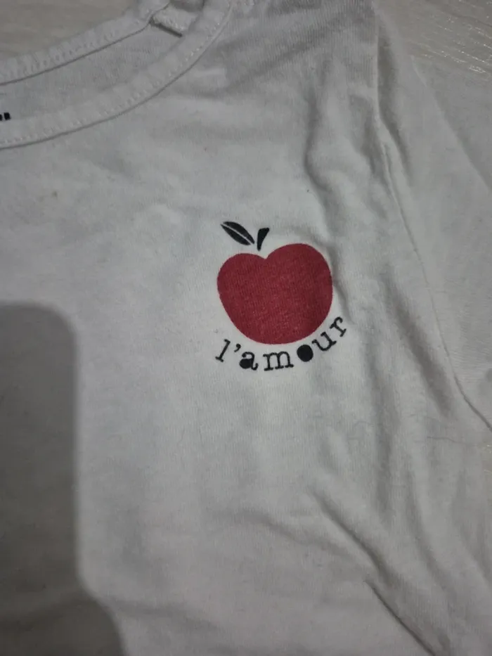 T-shirt blanc manches longues motif pomme - photo numéro 2