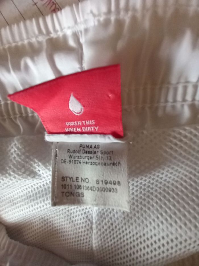pantacourt blanc marque Puma taille 10 ans - photo numéro 3