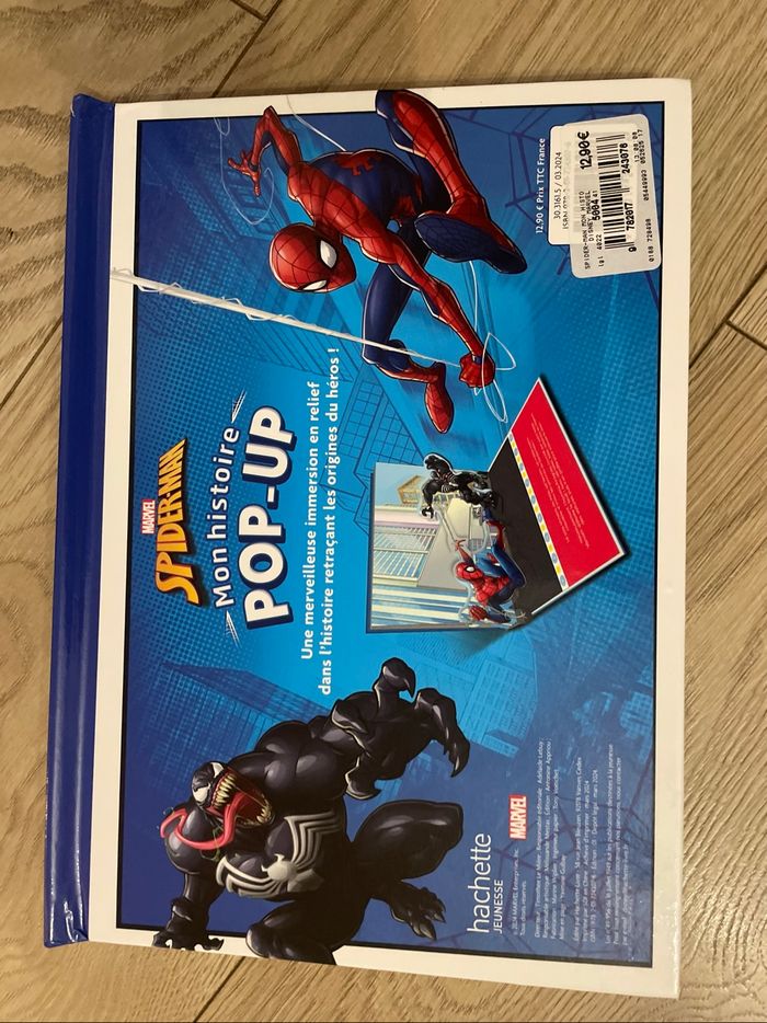 Livre Pop Up Spiderman - photo numéro 2