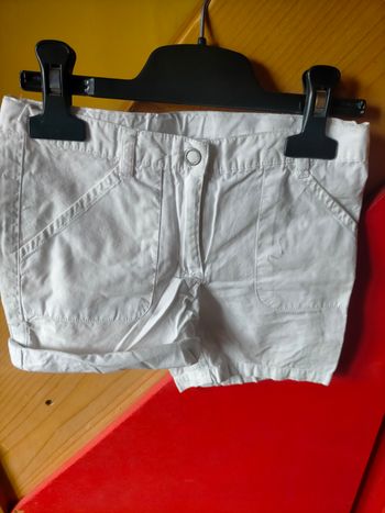 Ravissant short Petit Bateau 4 ans