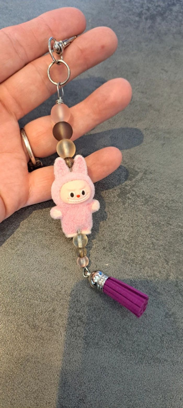 Porte-clés kawaii – Figurine style Labubu & perles en verre