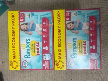 148 couches Pampers taille 5 pants premium protection 