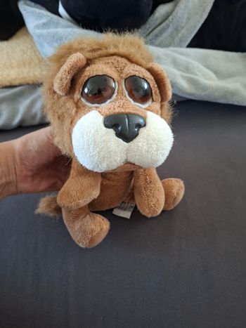 Peluche lion