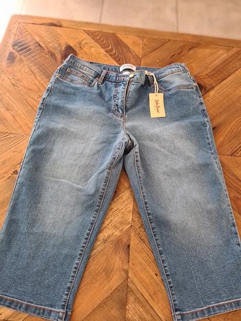 Jeans court