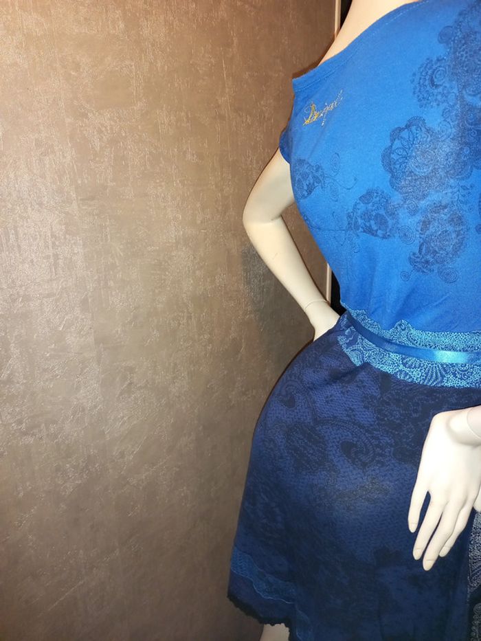 robe bleu desigual taille 36/38 - photo numéro 2
