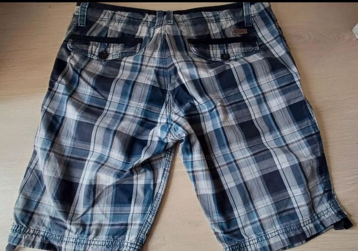 Short à carreaux esprit taille 33. - photo numéro 2